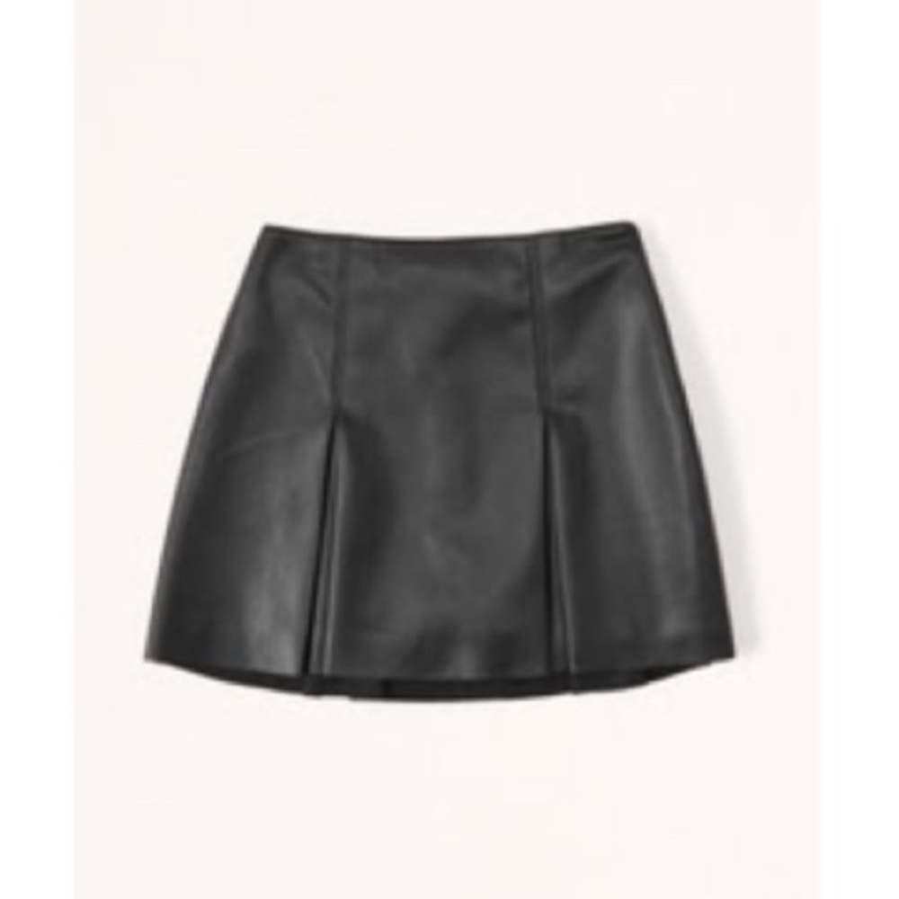 Abercrombie Vegan Leather Pleated Mini Skort Small